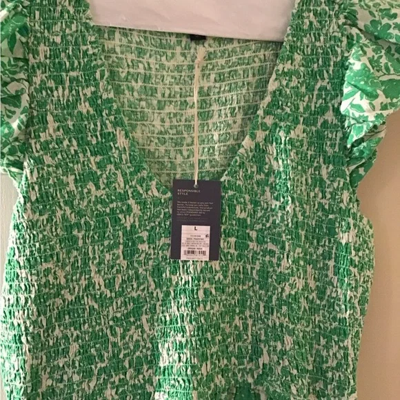 💕Universal Threads - Picture 2 of 5